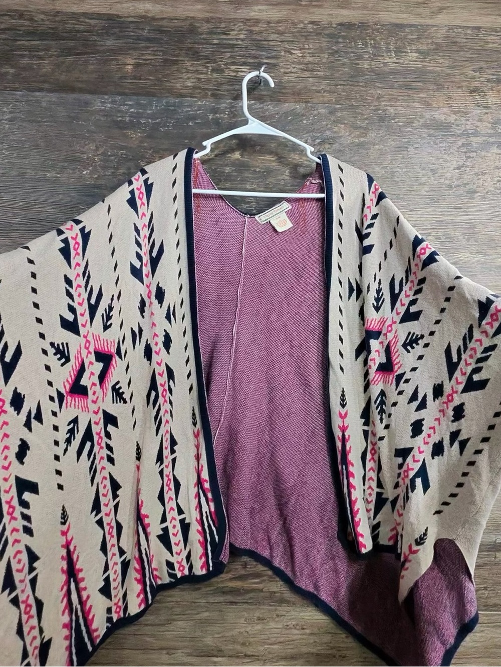Flying Tomato Aztec-Pattern Open Front Poncho in Pink, Cream & Navy